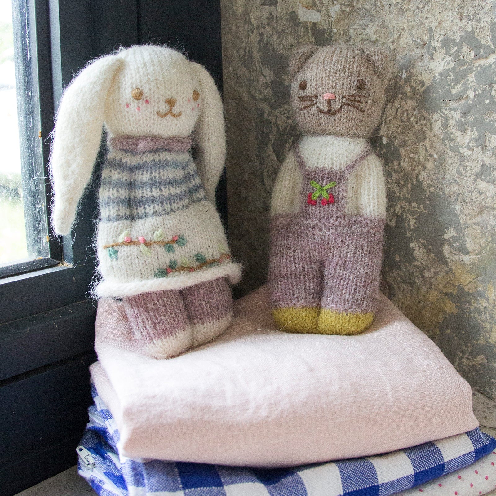 Happy Go Lucky Cat Doll