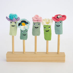 Finger Puppet Flower (set of 5)